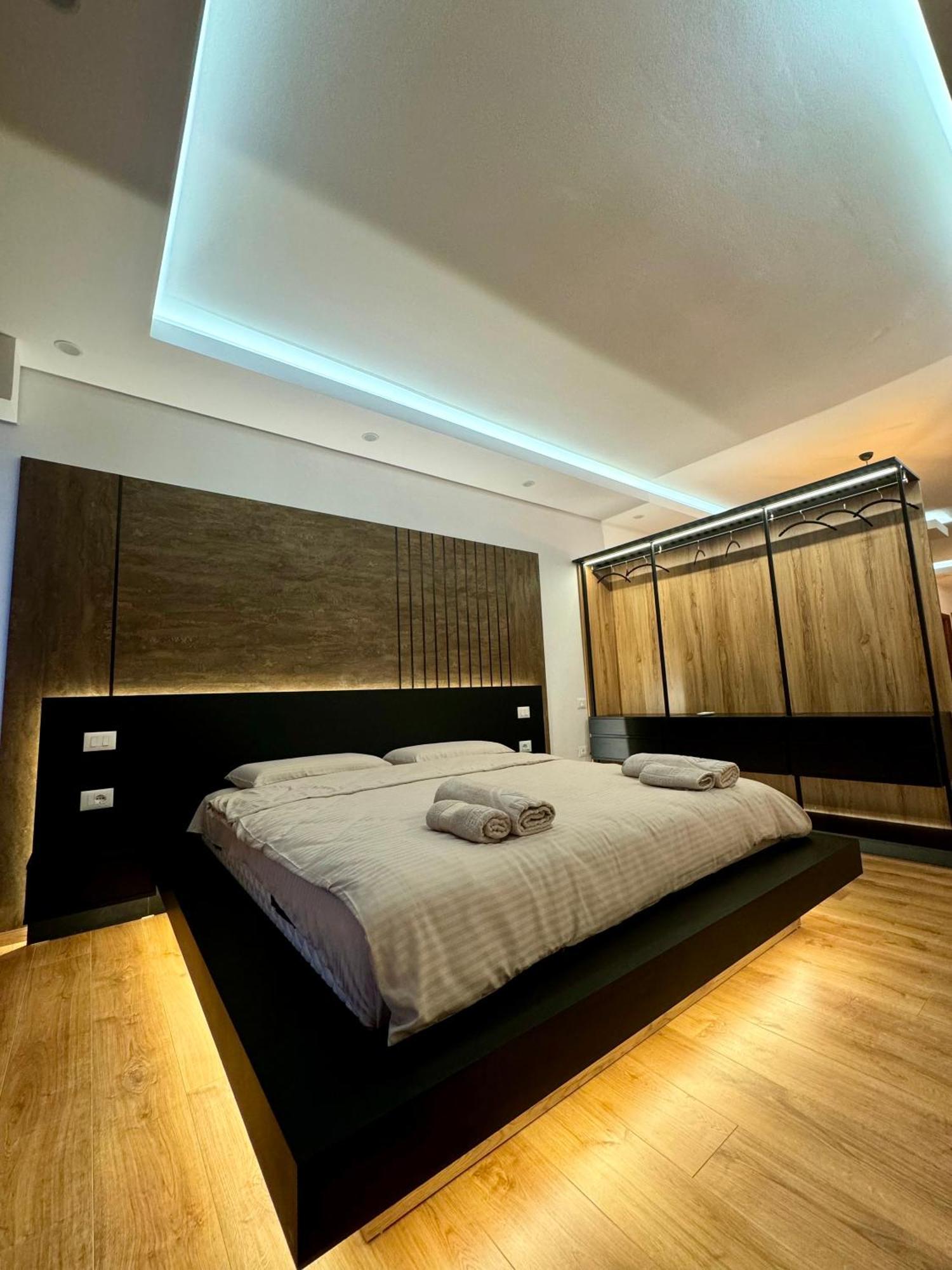 Luxury Central Baba Apartment Shkodër Exterior foto